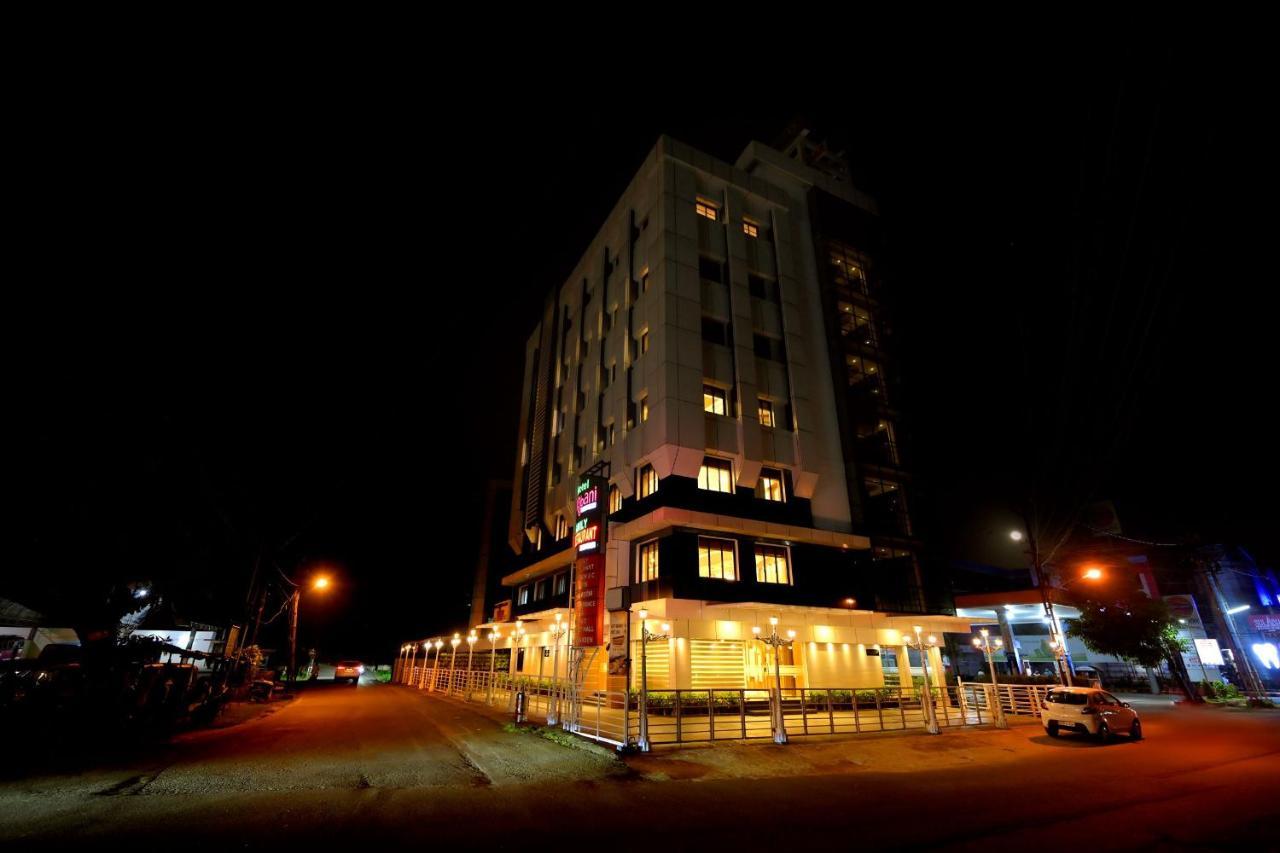 Muvattupuzha Hotel Kabani International מראה חיצוני תמונה