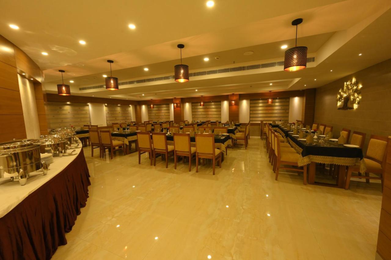 Muvattupuzha Hotel Kabani International מראה חיצוני תמונה