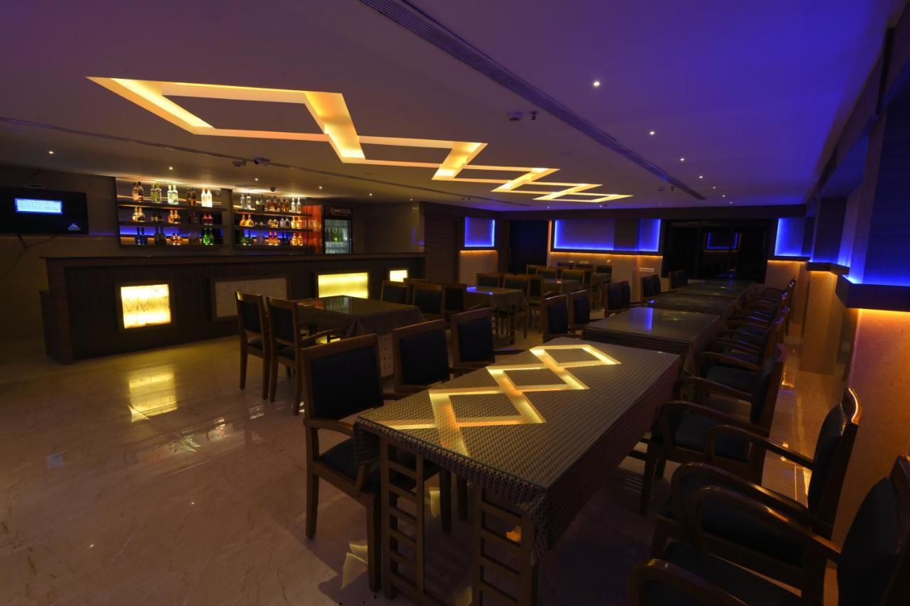 Muvattupuzha Hotel Kabani International מראה חיצוני תמונה