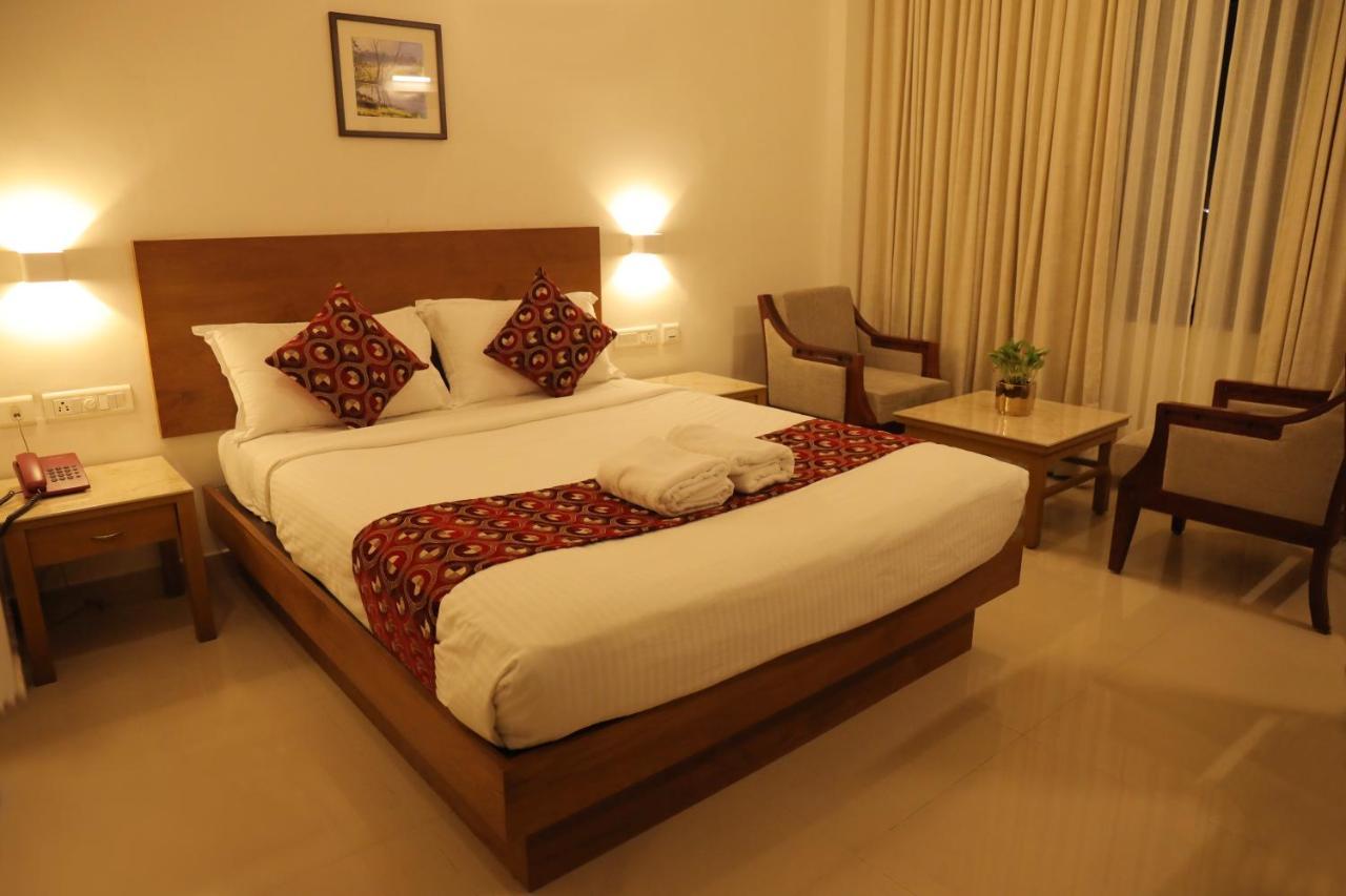 Muvattupuzha Hotel Kabani International מראה חיצוני תמונה
